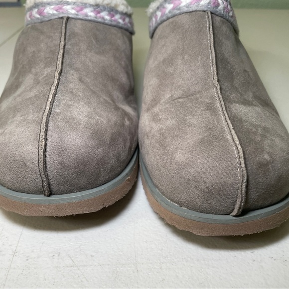 Dream Paris House Shoe Slippers Women Size 9 Gray Faux Suede Rubber Sole Slip-On - Picture 7 of 8